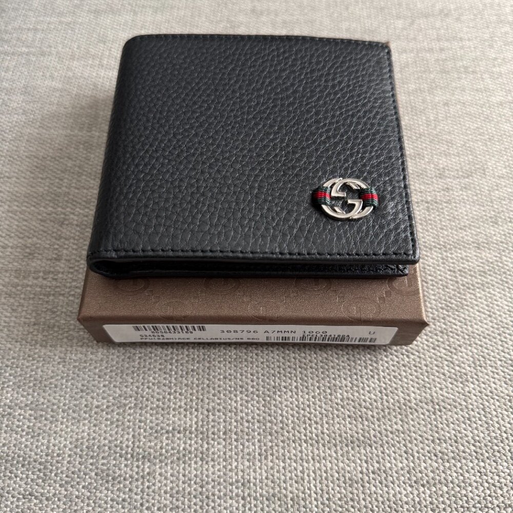 New Gucci Black leather Bifold with ID window